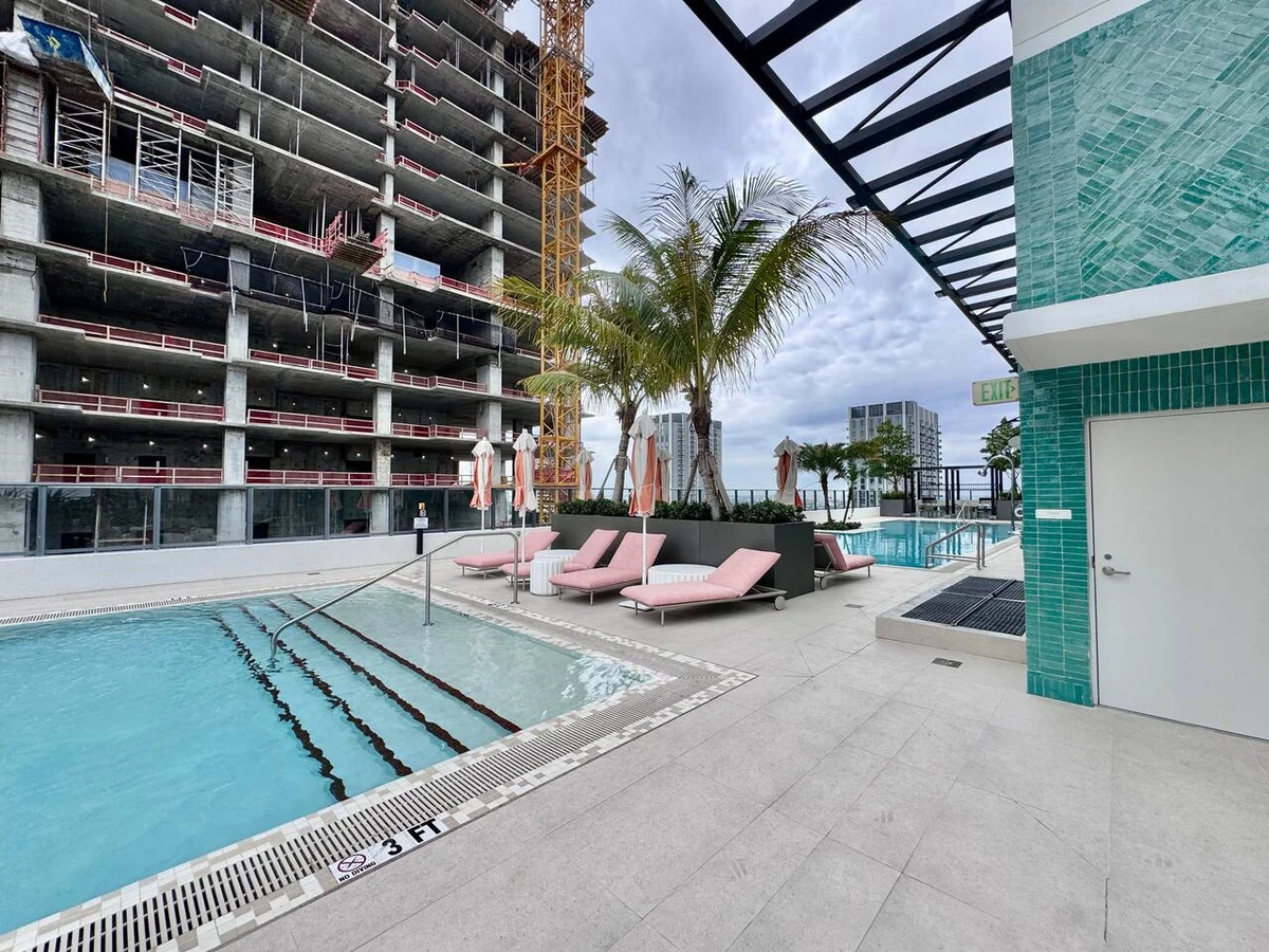 Condo in Miami property photo 5