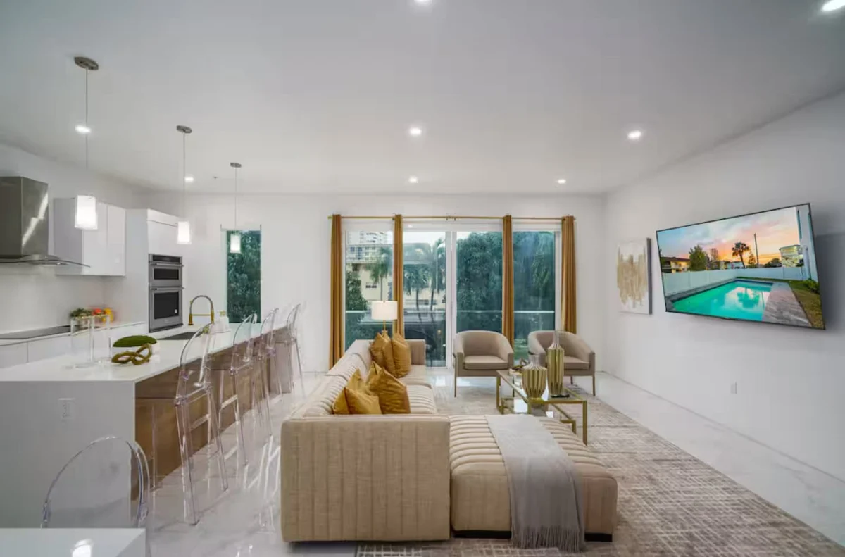 1000 - Airbnb 5 #40