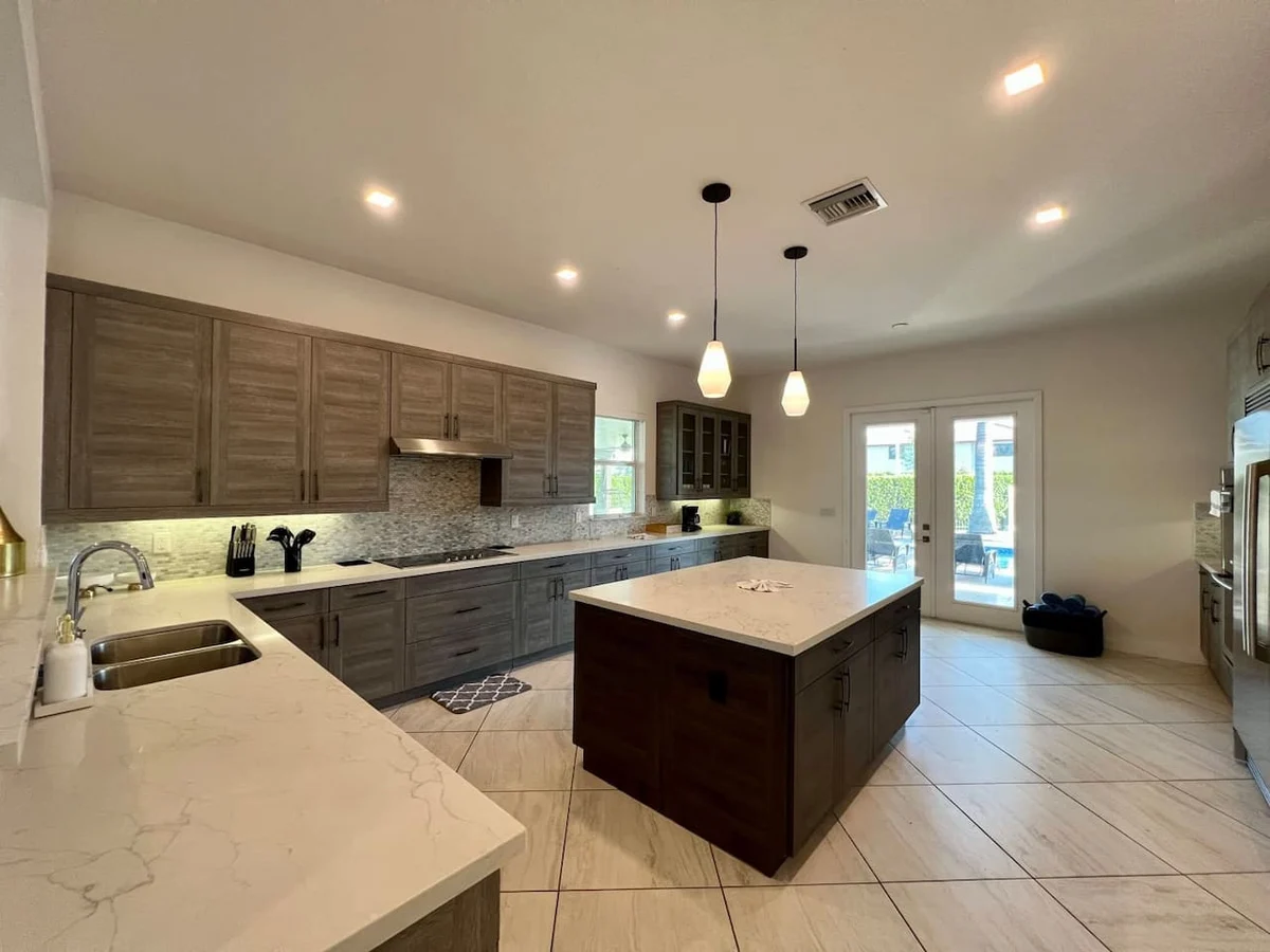 11 NW 122 Miami #22