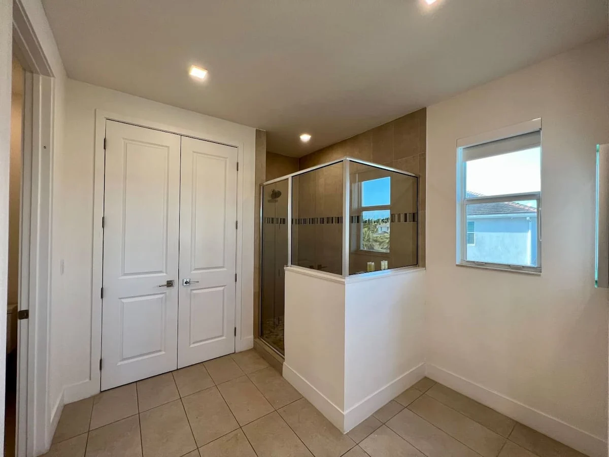 11 NW 122 Miami #14