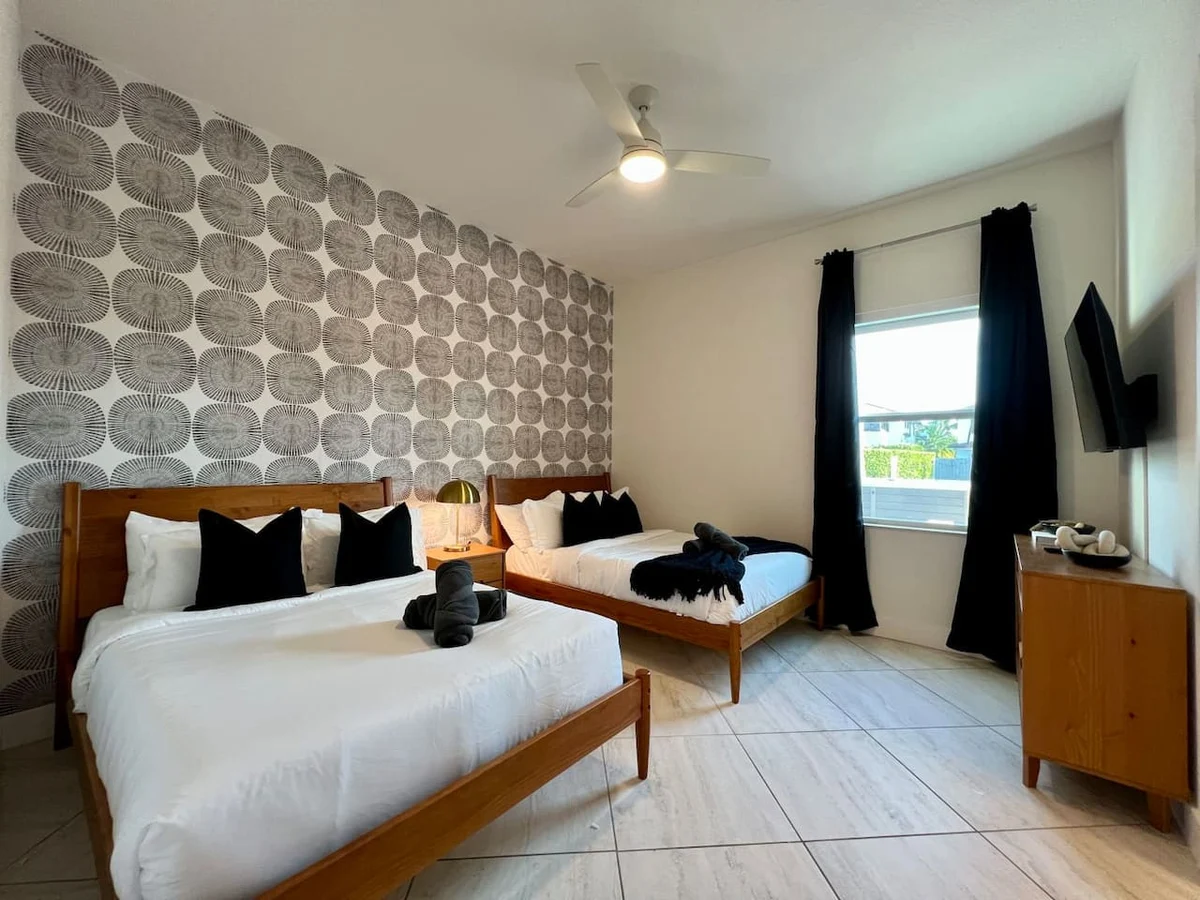 11 NW 122 Miami #5
