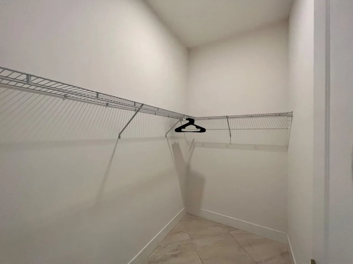 11 NW 122 Miami #6
