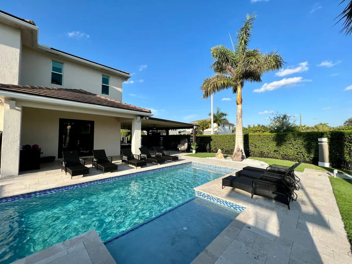 11 NW 122 Miami #44