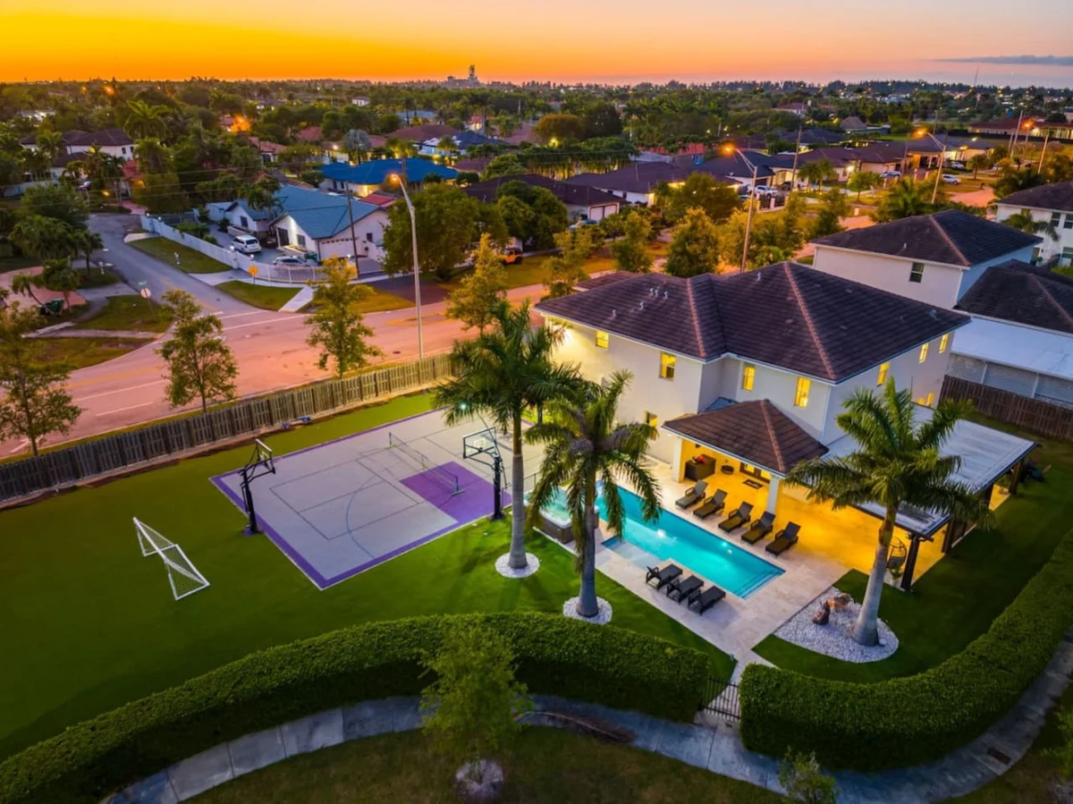 11 NW 122 Miami #50