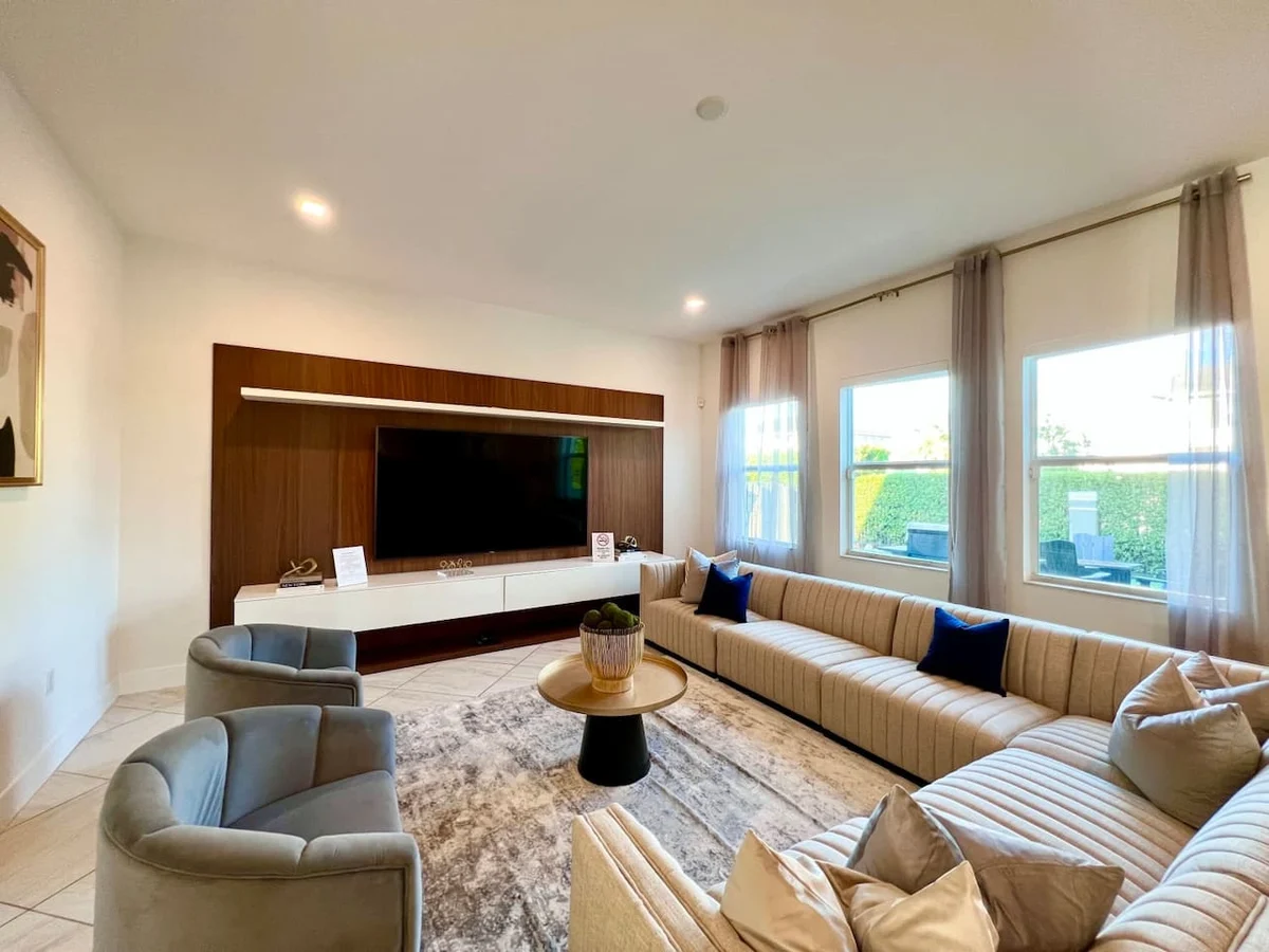 11 NW 122 Miami #34