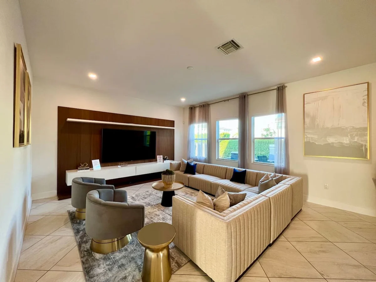 11 NW 122 Miami #46