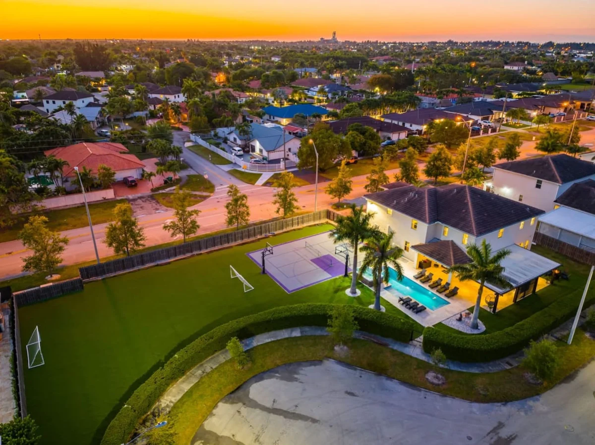 11 NW 122 Miami #54