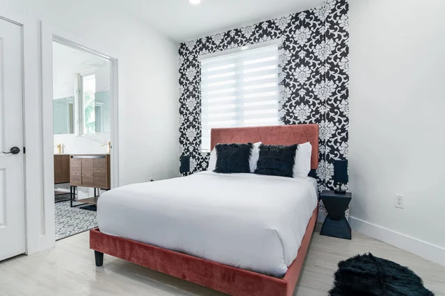 Bedroom 3 image 1