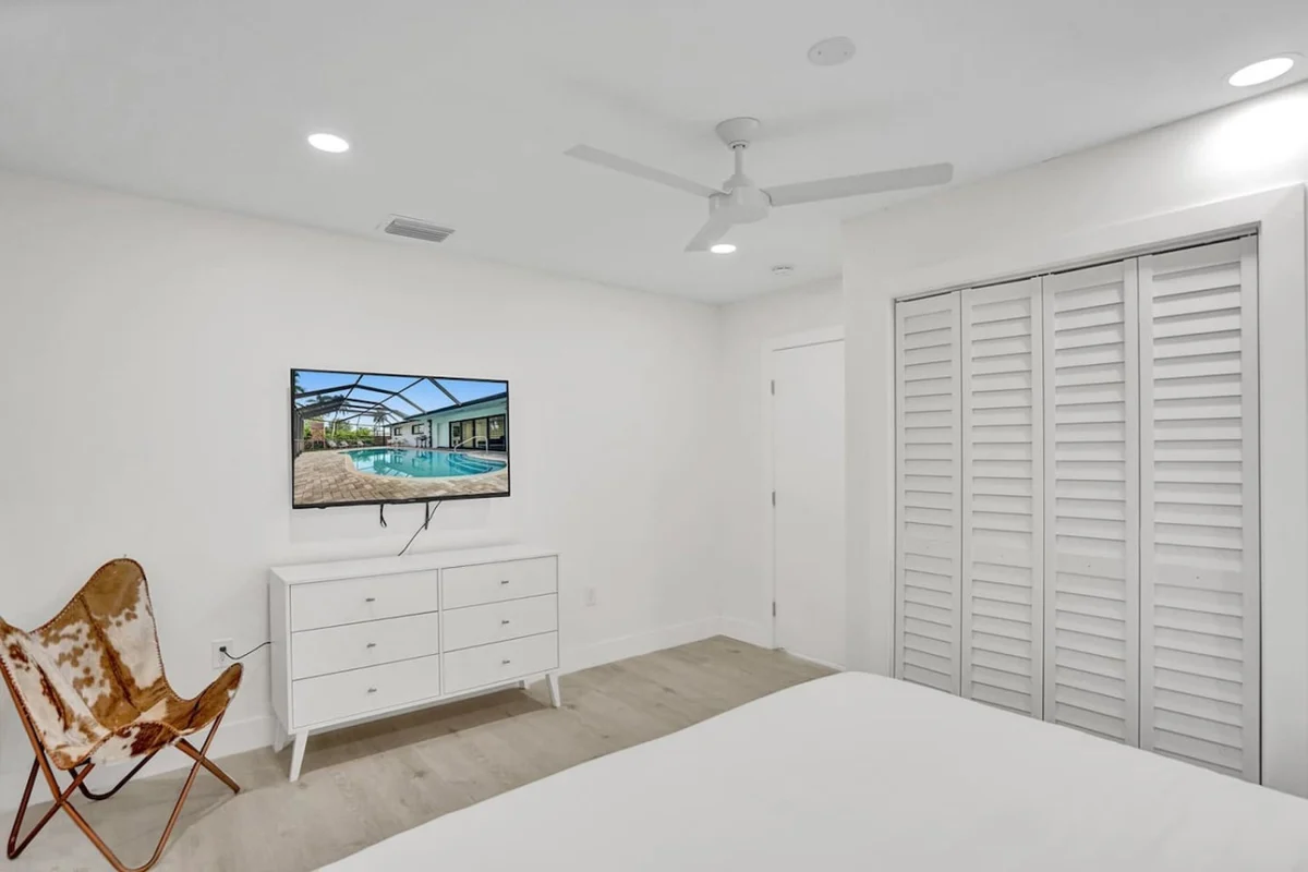 1141  N Northlake #22