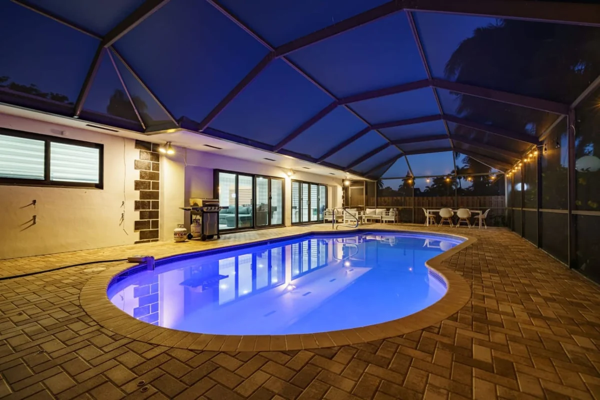 1141  N Northlake #102