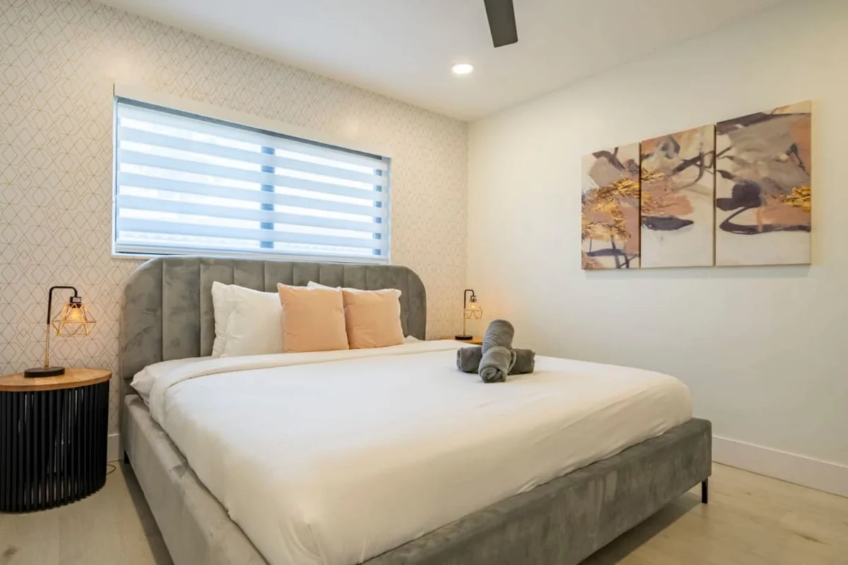 1141  N Northlake #113