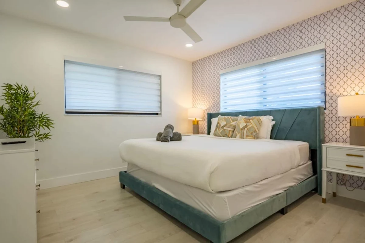 1141  N Northlake #114