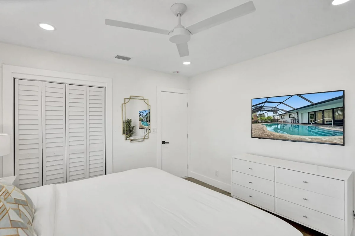 1141  N Northlake #47