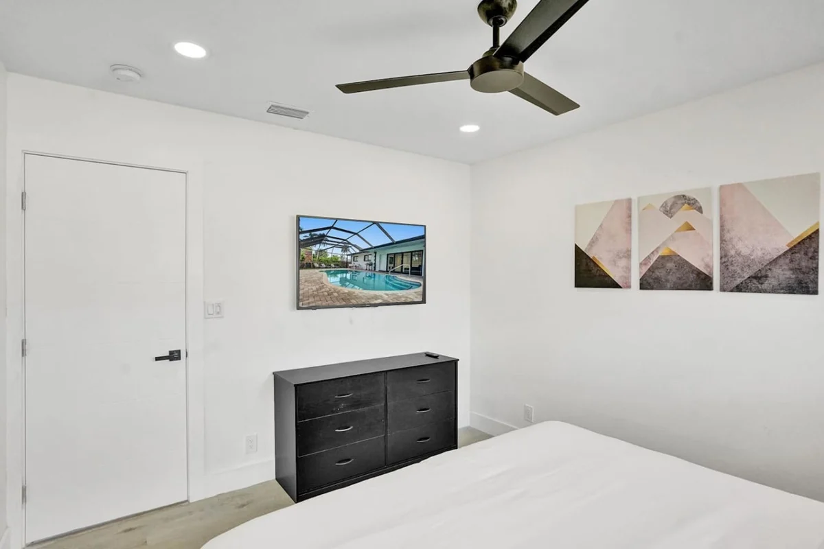 1141  N Northlake #38
