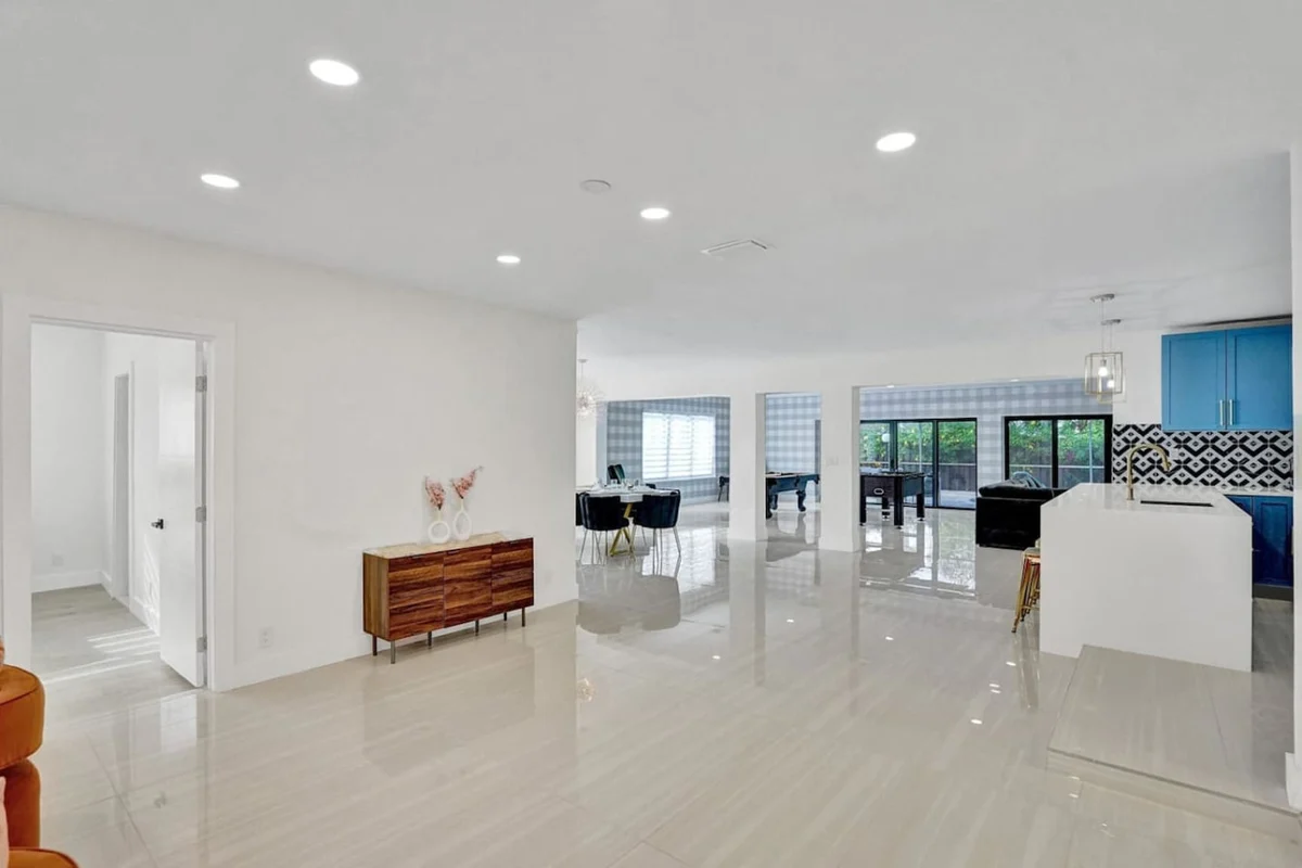 1141  N Northlake #68
