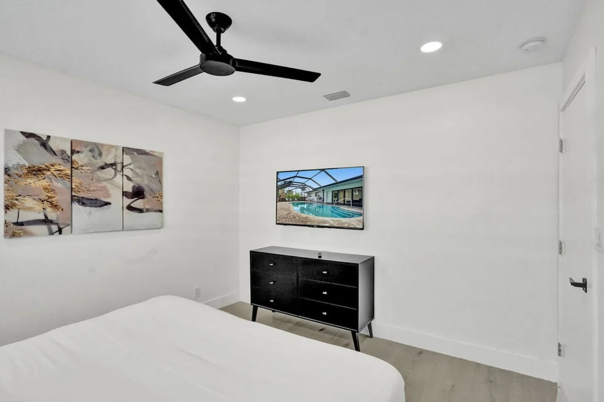 1141  N Northlake #8