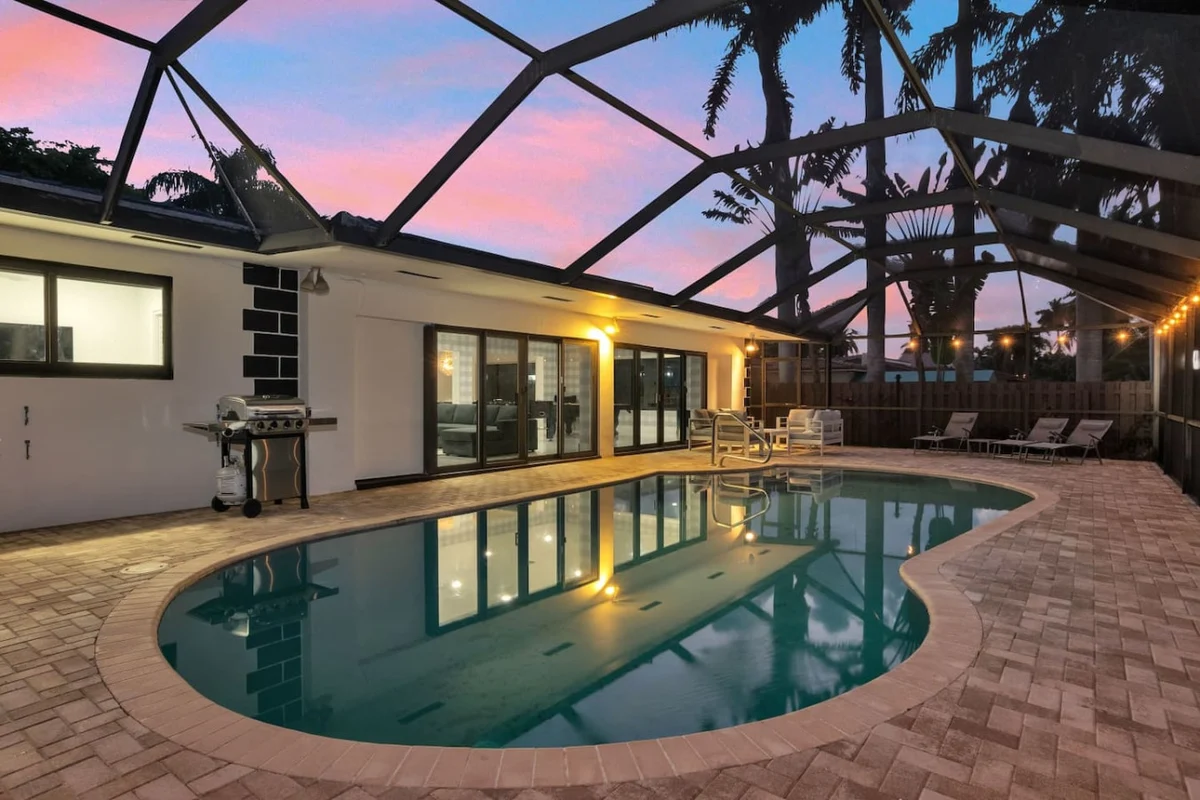 1141  N Northlake #9