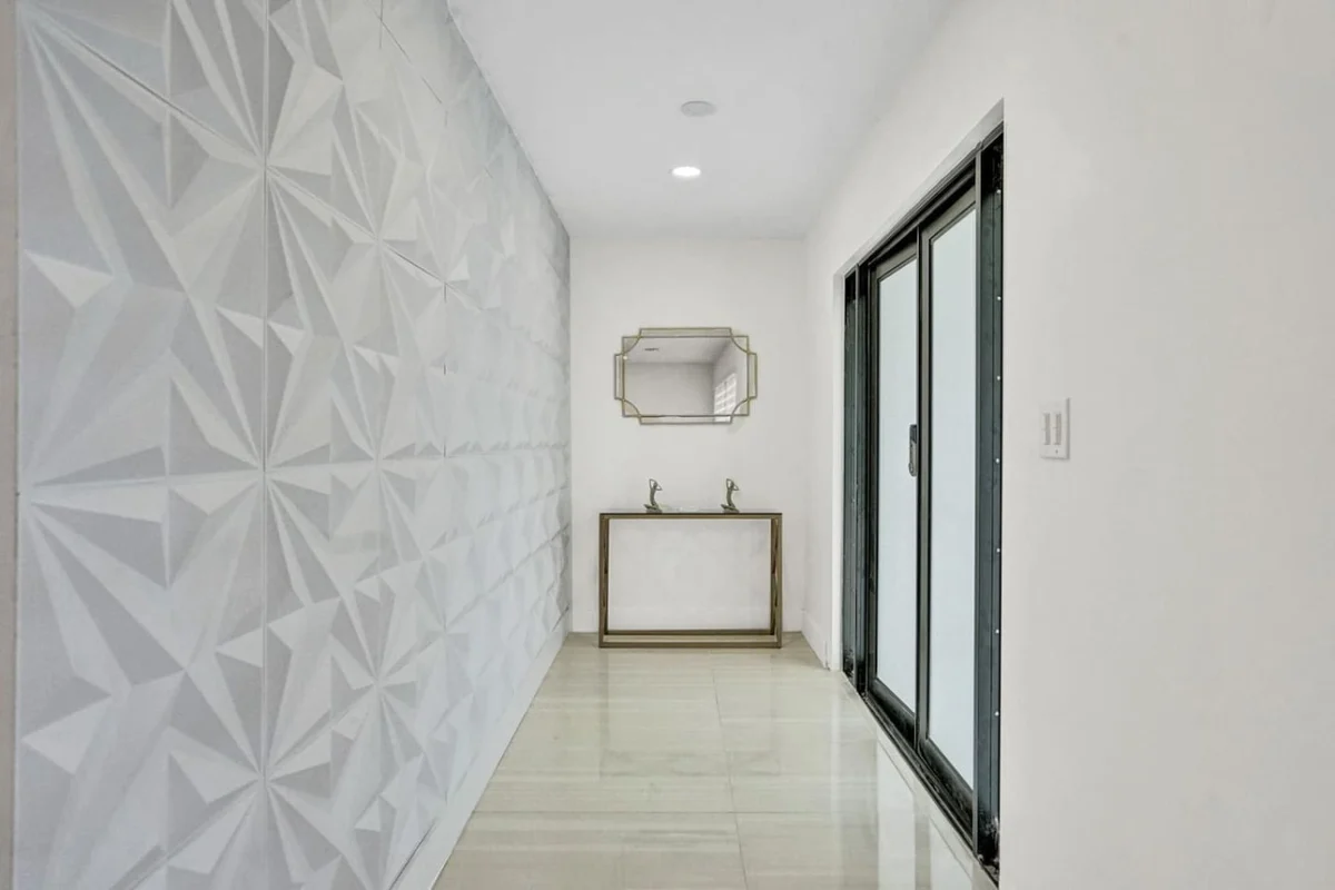1141  N Northlake #13