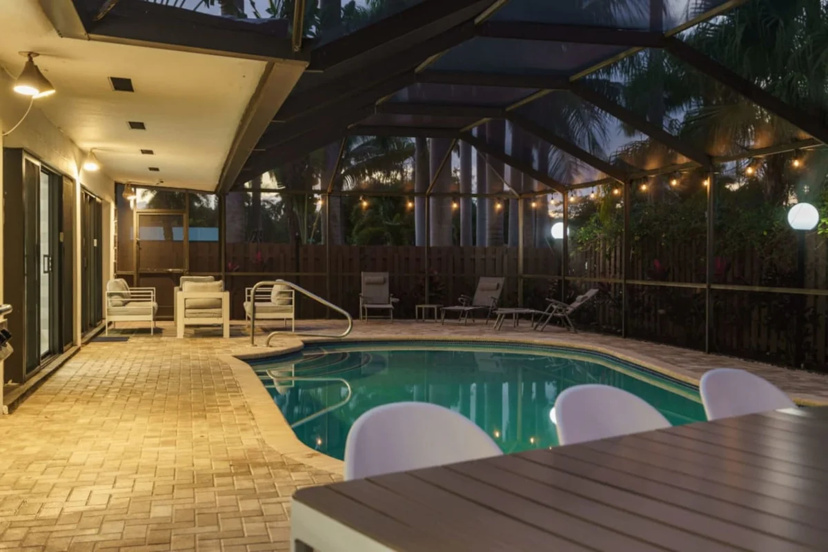 1141  N Northlake #95
