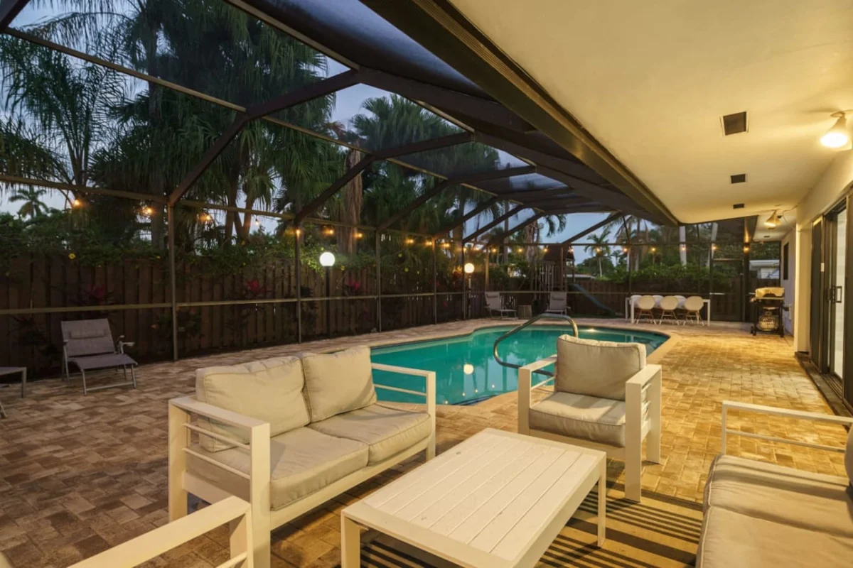 1141  N Northlake #99