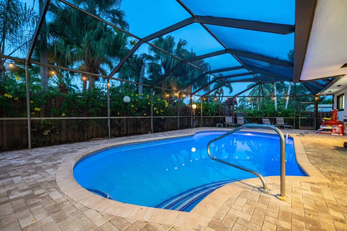 1141  N Northlake #106