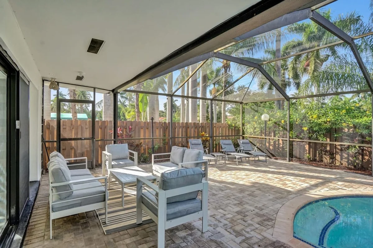 1141  N Northlake #112