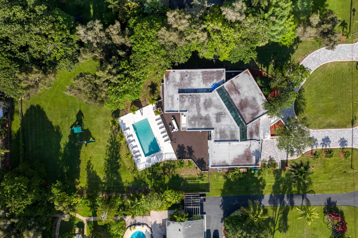 11861 - Airbnb 5 #48