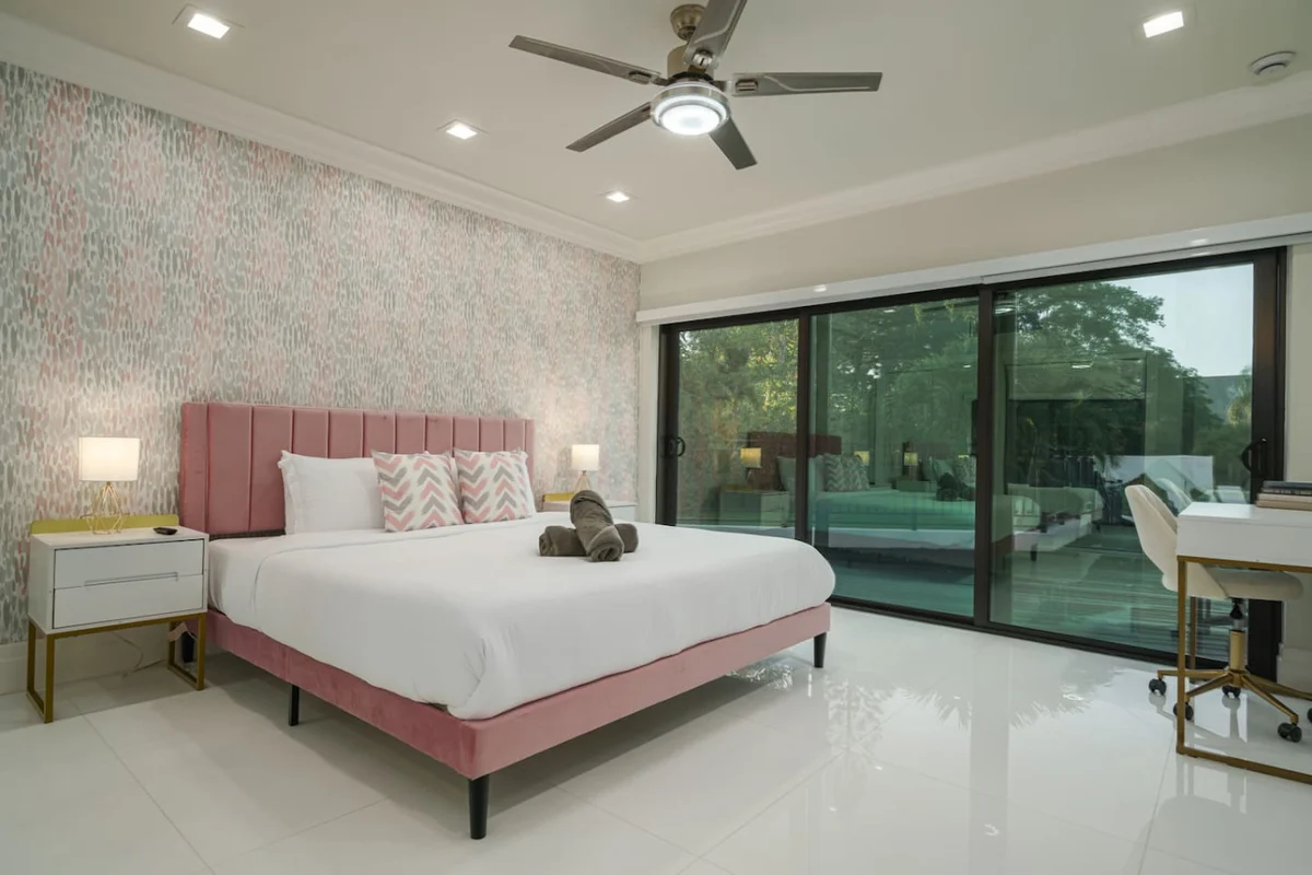 11861 - Airbnb 5 #6