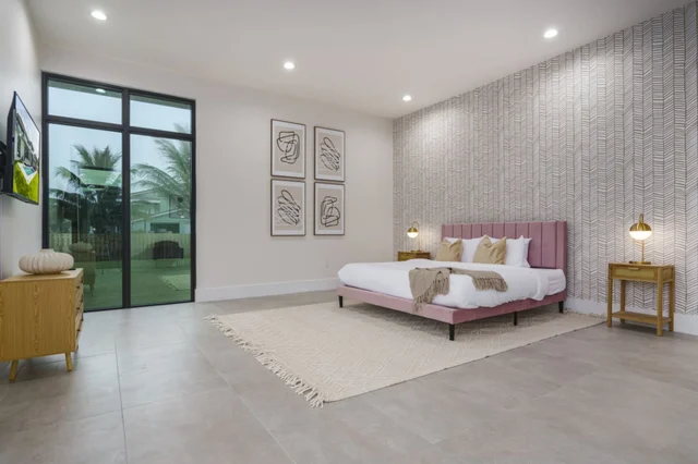Bedroom 1 image 1