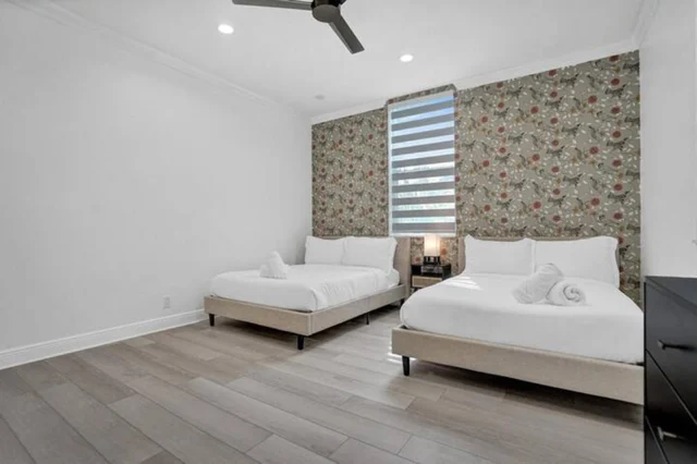 Bedroom 6 image 1