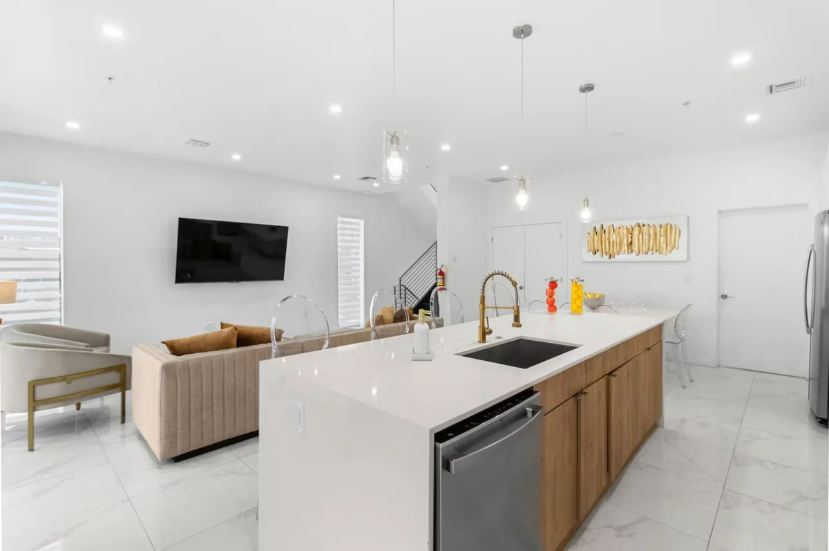 2022 Beach Home, Rooftop Spa #33