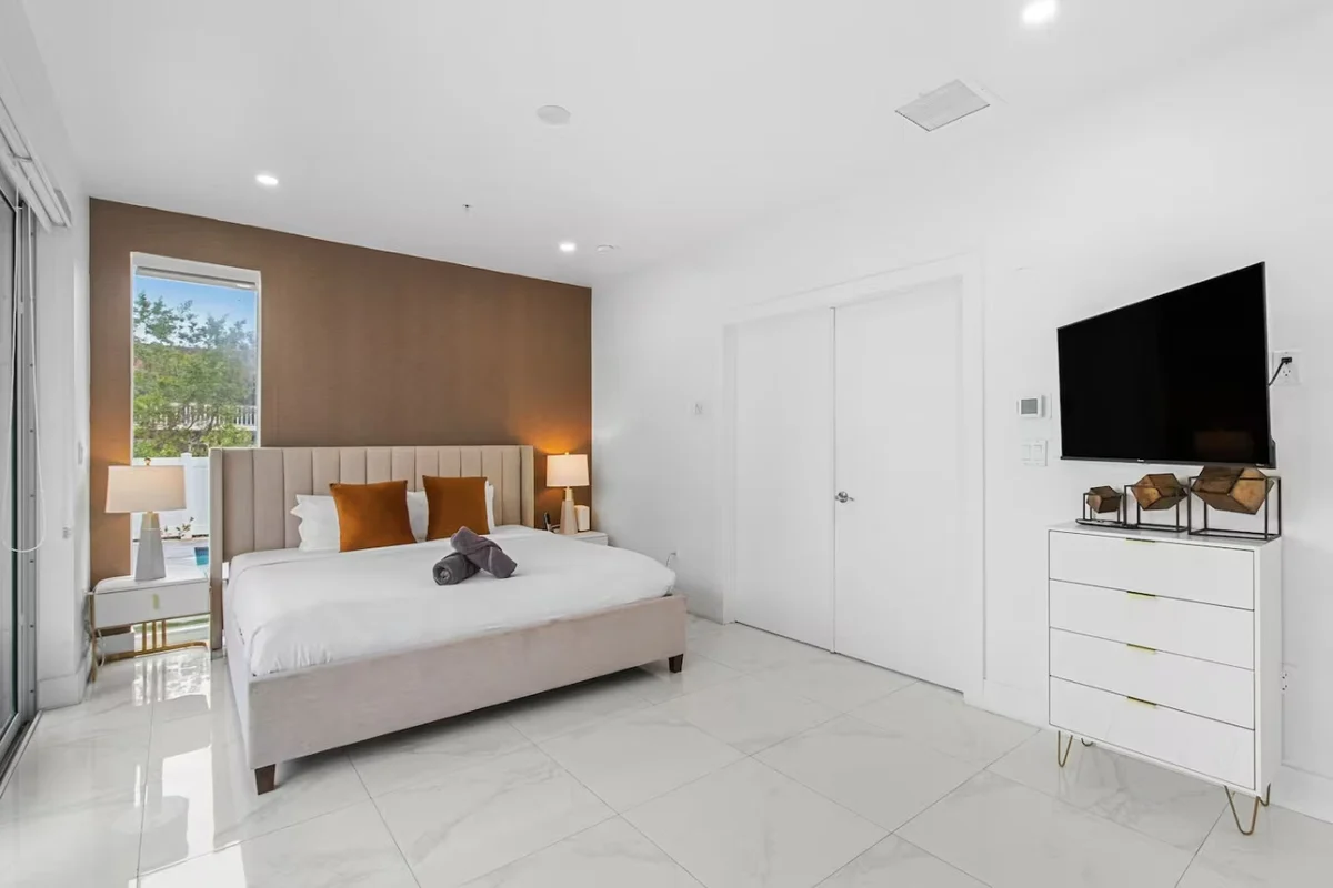 2022 Beach Home, Rooftop Spa #12
