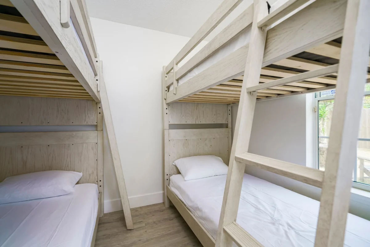 319 New - Airbnb 5 #2