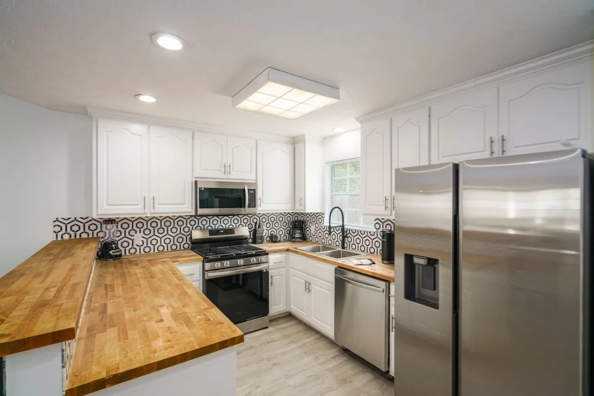 319 New - Airbnb 5 #12