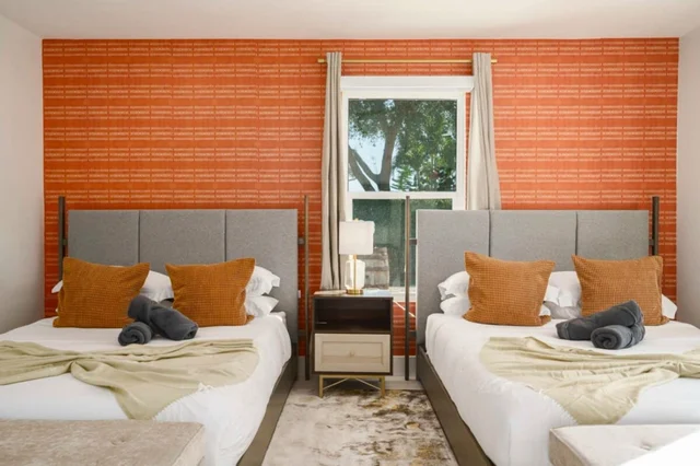 Bedroom 4 image 1
