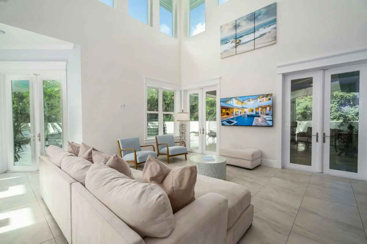 545 Stuart - NORTH #9