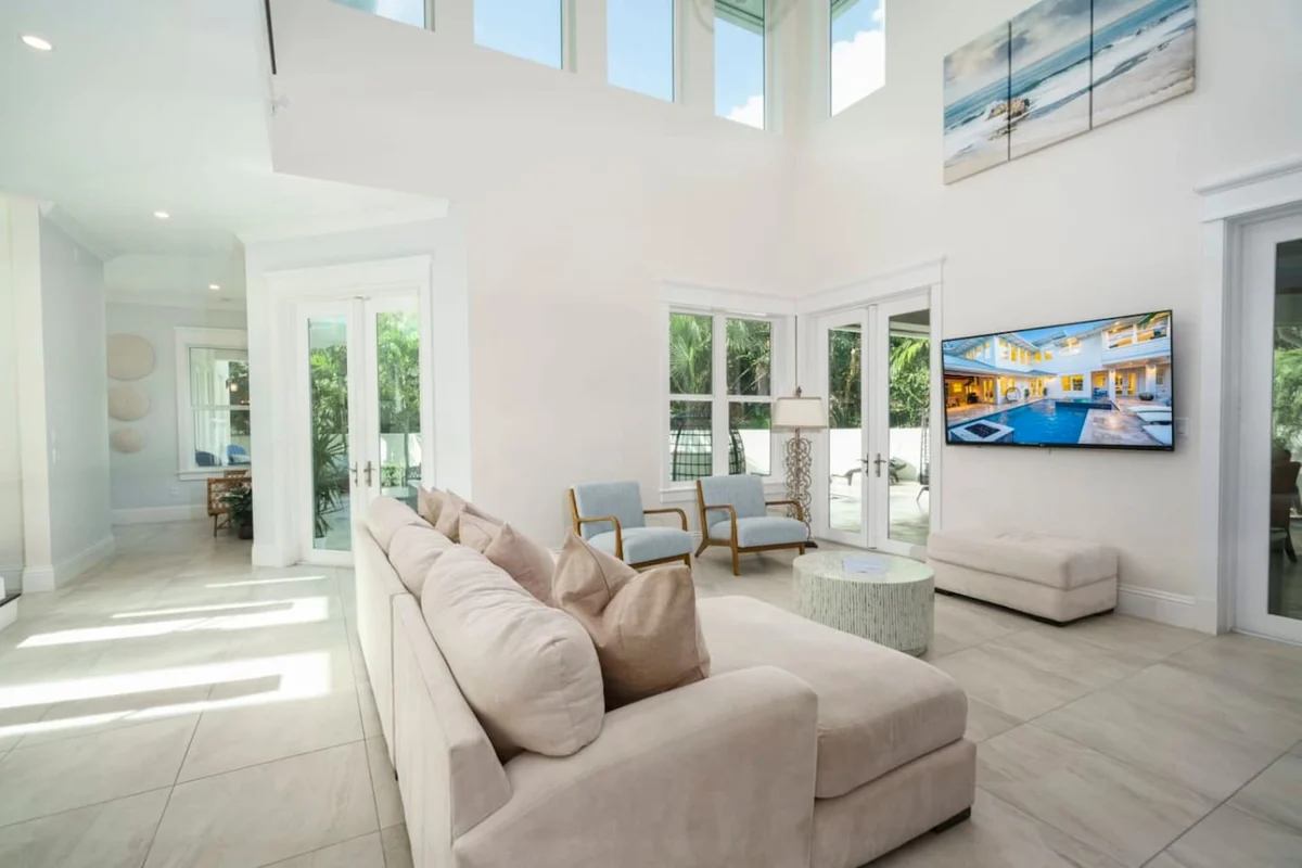 545 Stuart - NORTH #26
