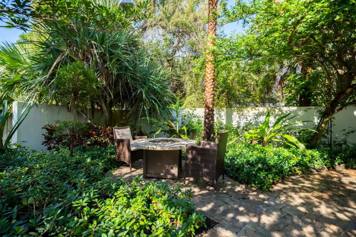 545 Stuart - NORTH #54
