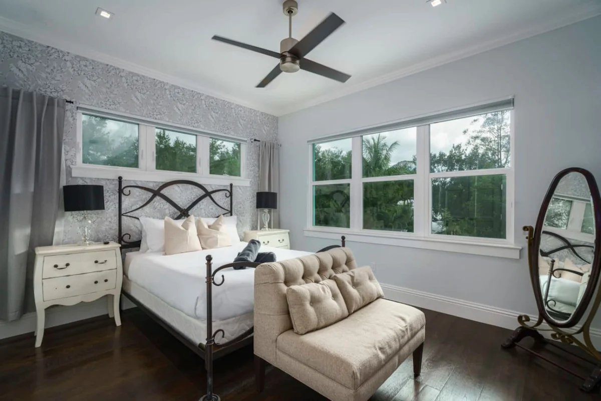 545 Stuart - NORTH #23