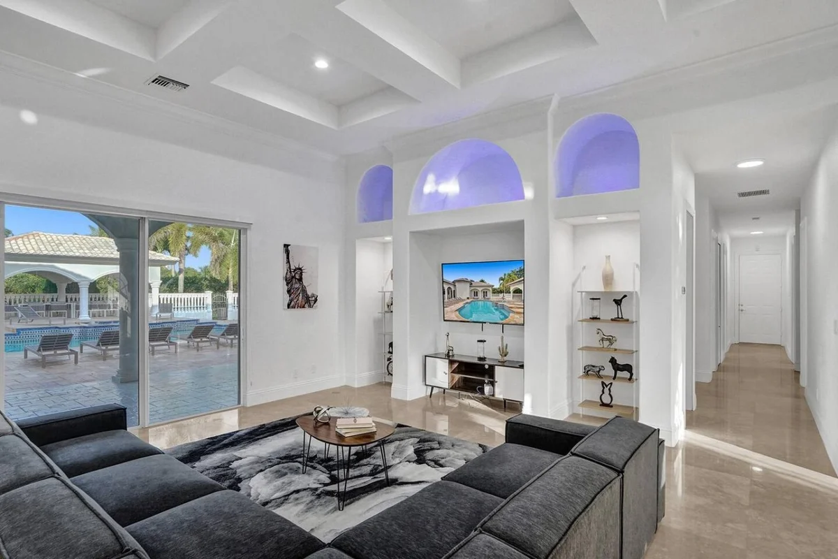 7000sf Mansion/Gameroom/Theater/Heated Pool #6