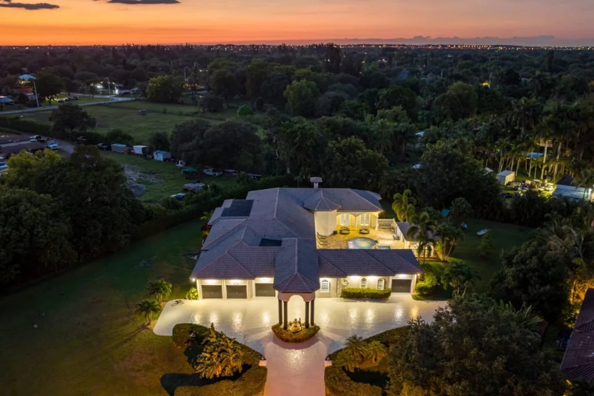 7000sf Mansion/Gameroom/Theater/Heated Pool #69