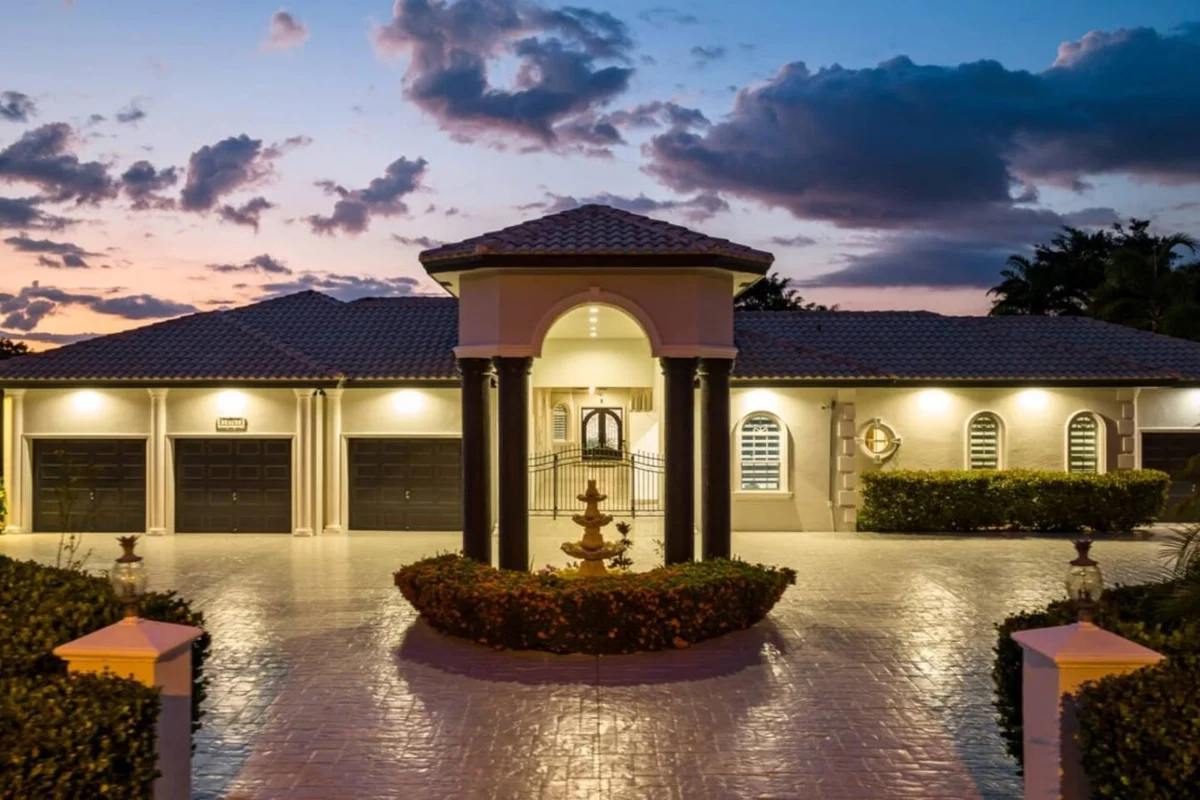 7000sf Mansion/Gameroom/Theater/Heated Pool #90