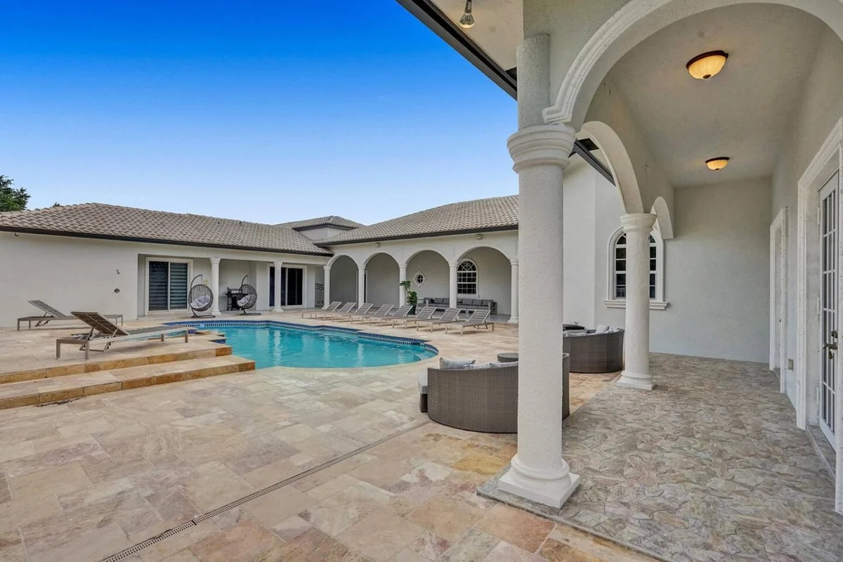 7000sf Mansion/Gameroom/Theater/Heated Pool #128