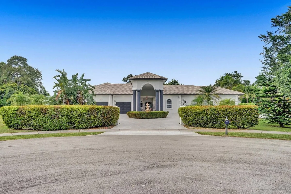 7000sf Mansion/Gameroom/Theater/Heated Pool #108