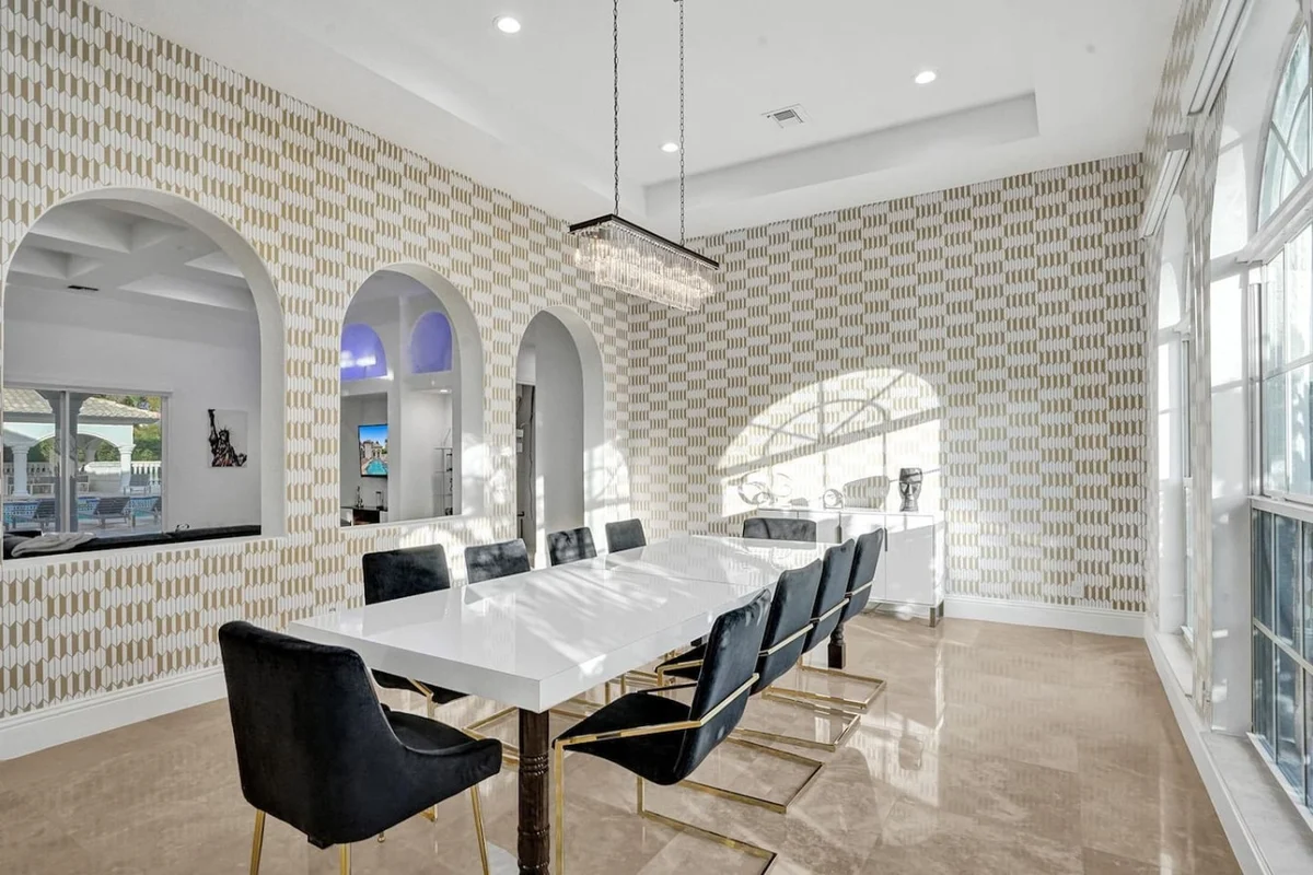 7000sf Mansion/Gameroom/Theater/Heated Pool #116
