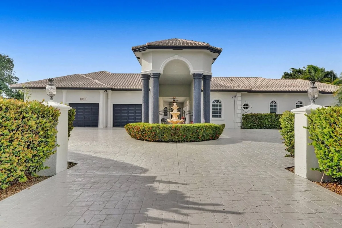 7000sf Mansion/Gameroom/Theater/Heated Pool #125