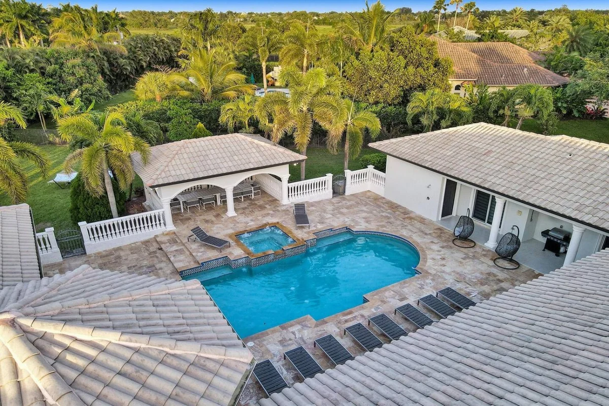 7000sf Mansion/Gameroom/Theater/Heated Pool #152
