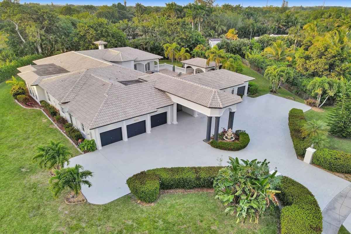 7000sf Mansion/Gameroom/Theater/Heated Pool #139