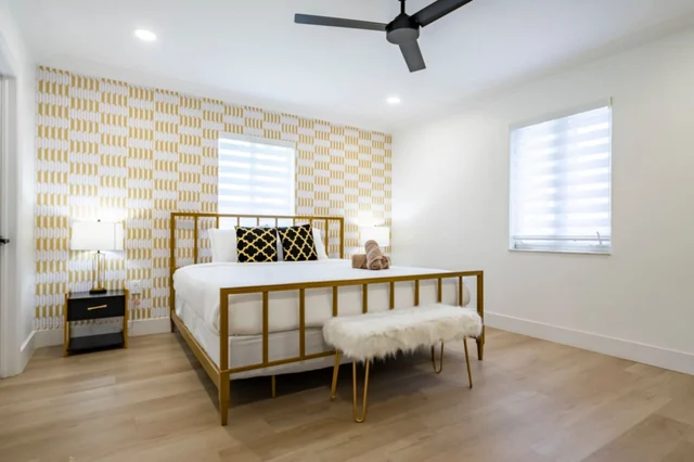 Bedroom 1 image 1