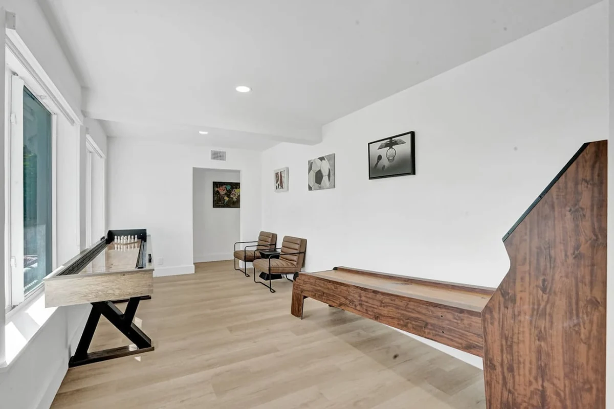 725 - Airbnb 5 #55
